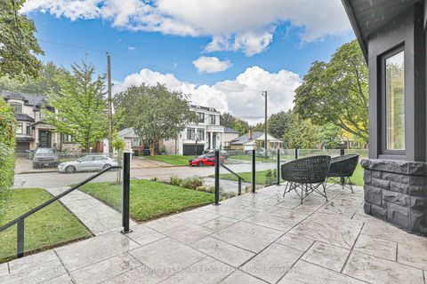 Photo 4 at 43 BARCLAY Road, Clanton Park, Toronto