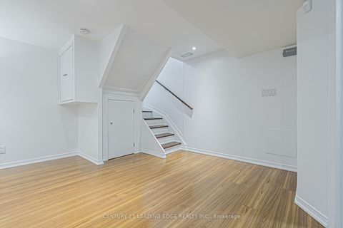 Photo 23 at 43 BARCLAY Road, Clanton Park, Toronto