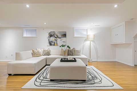 Photo 24 at 43 BARCLAY Road, Clanton Park, Toronto