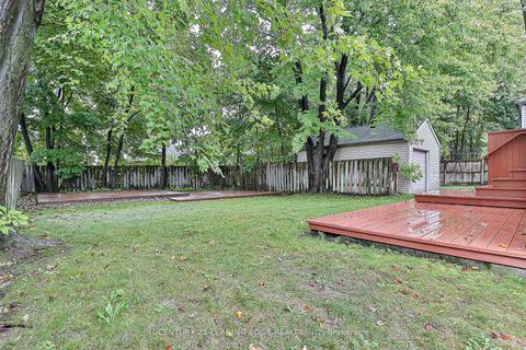 Photo 31 at 43 BARCLAY Road, Clanton Park, Toronto