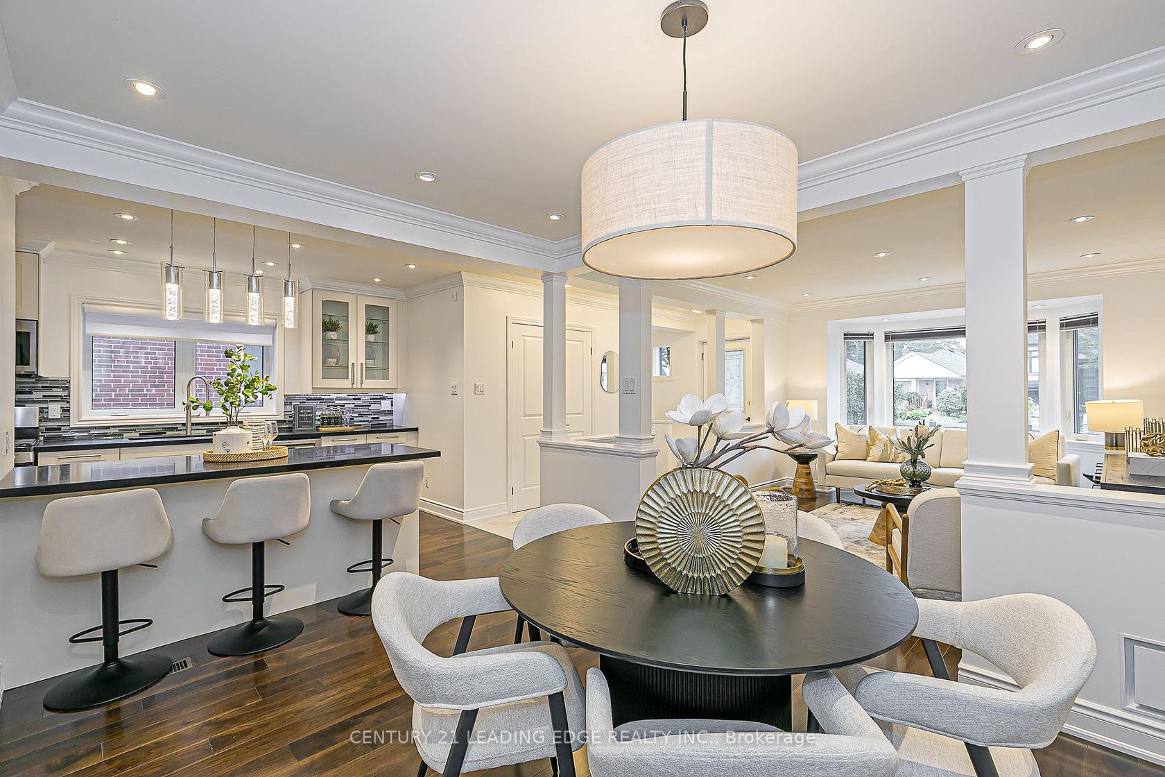 43 BARCLAY Road, Clanton Park, Toronto 