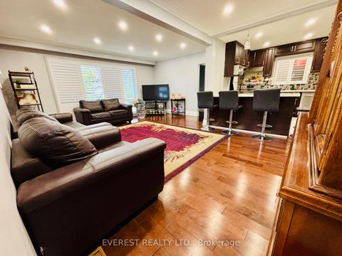 Photo 2 at 6 Maretta Avenue, Eglinton East, Toronto