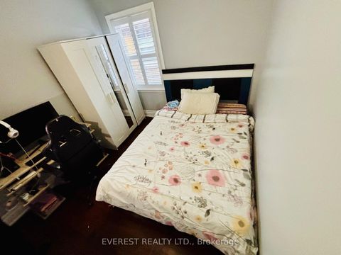 Photo 27 at 6 Maretta Avenue, Eglinton East, Toronto