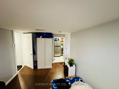 Photo 32 at 6 Maretta Avenue, Eglinton East, Toronto