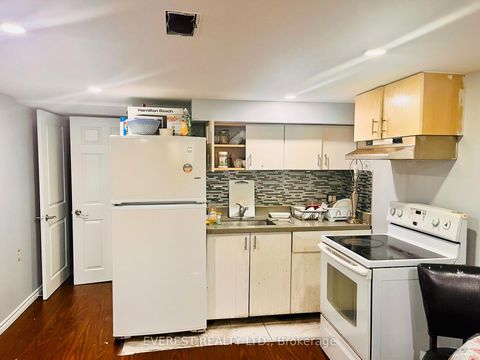 Photo 42 at 6 Maretta Avenue, Eglinton East, Toronto