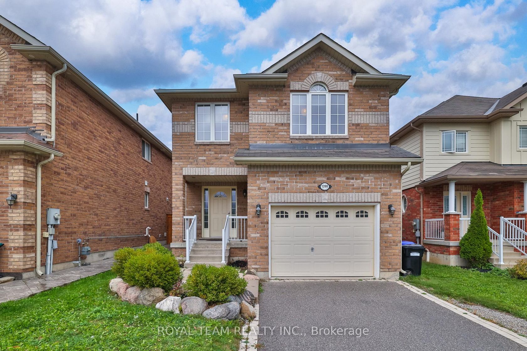 1398 Hunter Street, Alcona, Innisfil photo 0