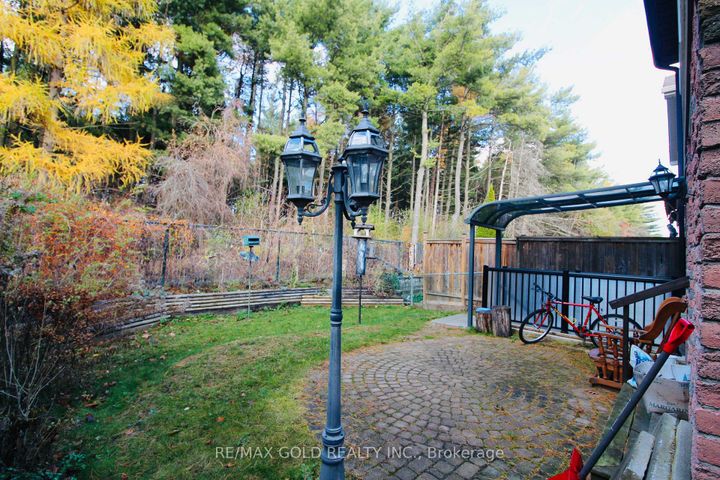 Photo 1 at 100 rawling Crescent, Heart Lake East, Brampton