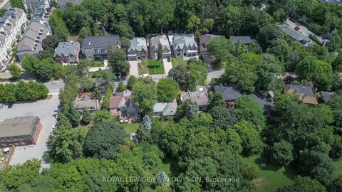 Photo 1 at 10 Campbell Crescent, York Mills, Toronto