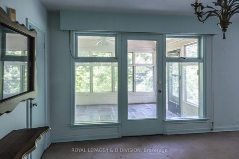 Photo 15 at 10 Campbell Crescent, York Mills, Toronto