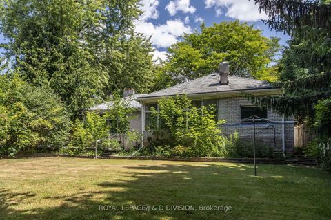 Photo 25 at 10 Campbell Crescent, York Mills, Toronto