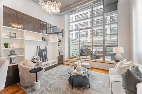 Photo 8 at 228 - 637 Lake Shore Boulevard W, Niagara, Toronto