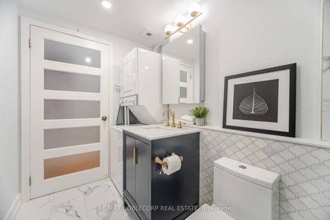 Photo 23 at 228 - 637 Lake Shore Boulevard W, Niagara, Toronto