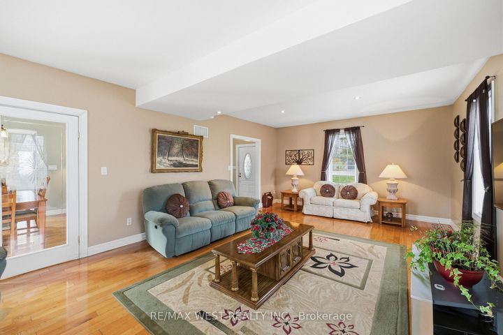 Photo 7 at 4 Coryell Street, Rural Scugog, Scugog