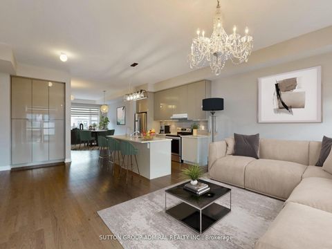 Photo 9 at 70 Laskin Drive, Patterson, Vaughan