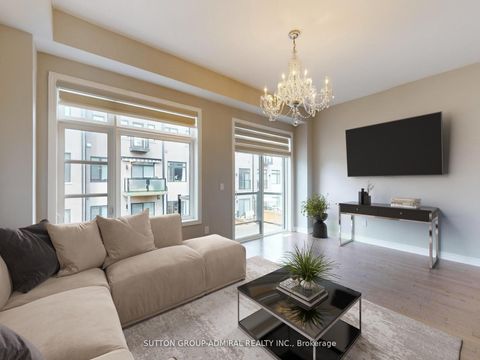 Photo 13 at 70 Laskin Drive, Patterson, Vaughan