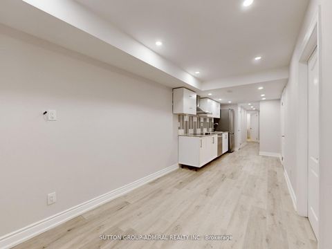 Photo 29 at 70 Laskin Drive, Patterson, Vaughan