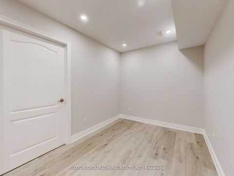 Photo 32 at 70 Laskin Drive, Patterson, Vaughan