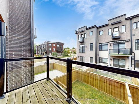 Photo 34 at 70 Laskin Drive, Patterson, Vaughan