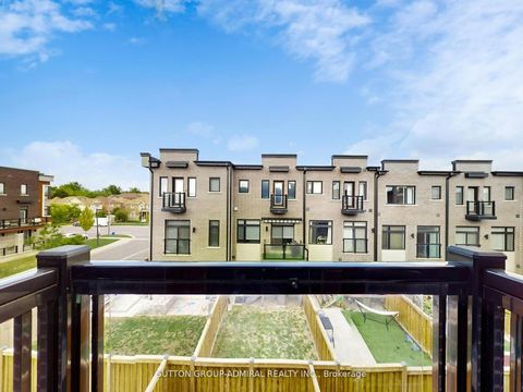 Photo 36 at 70 Laskin Drive, Patterson, Vaughan