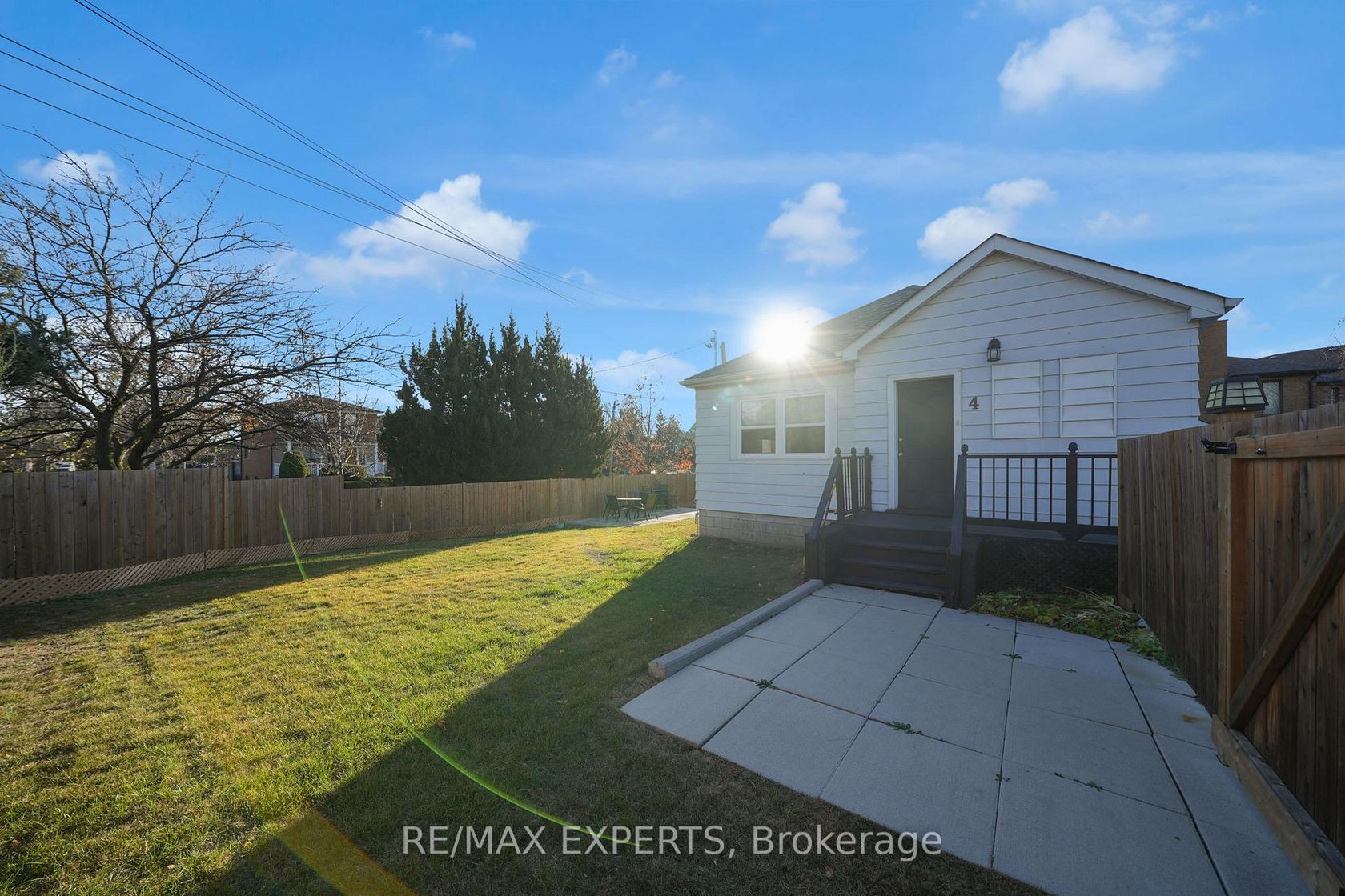 4 Larchmere Avenue, Humber Summit, Toronto 