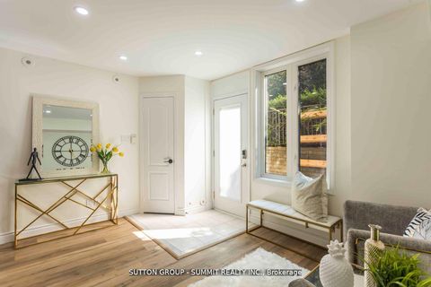 Photo 0 at 421 - 12 Douro Street, Niagara, Toronto