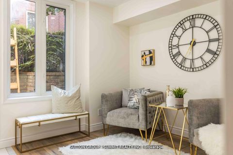 Photo 3 at 421 - 12 Douro Street, Niagara, Toronto