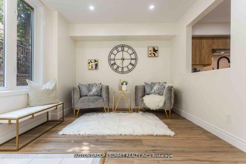 Photo 5 at 421 - 12 Douro Street, Niagara, Toronto