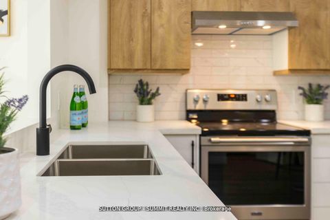 Photo 10 at 421 - 12 Douro Street, Niagara, Toronto