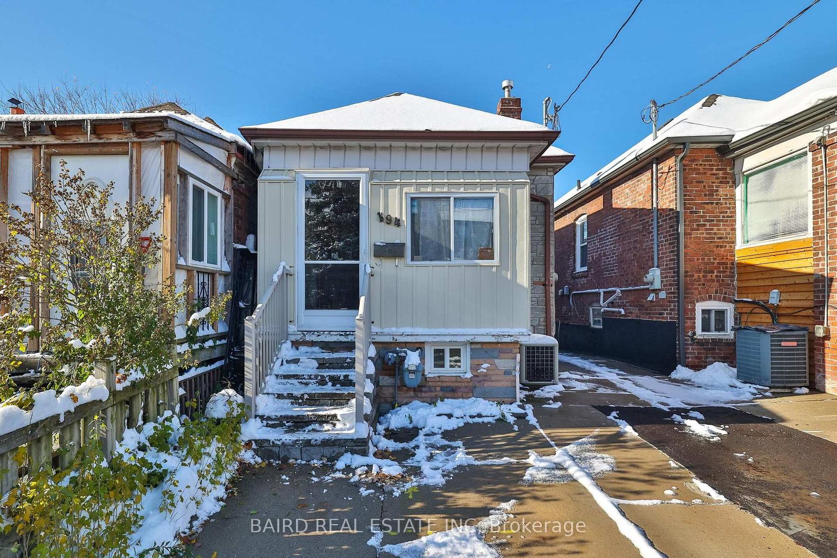 194 Cedric Avenue, Oakwood Village, Toronto 