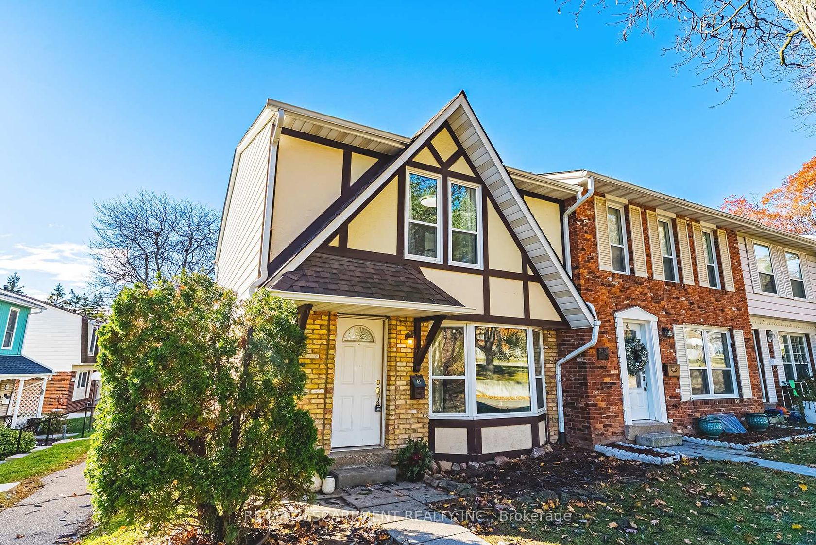 4 - 2220 UPPER MIDDLE Road, Brant Hills, Burlington 2