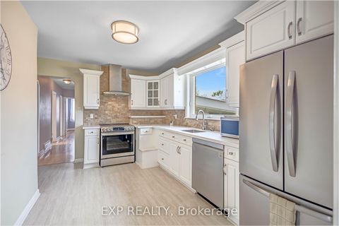 Photo 7 at 44 Shier Drive, Woburn, Toronto