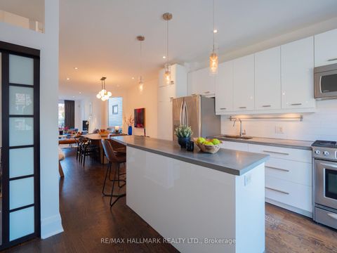 Photo 11 at 559 Logan Avenue, North Riverdale, Toronto