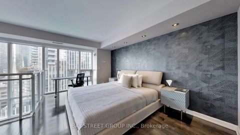 Photo 13 at UPH01 - 21 Nelson Street, Waterfront Communities C1, Toronto