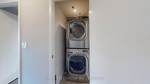 Photo 19 at UPH01 - 21 Nelson Street, Waterfront Communities C1, Toronto