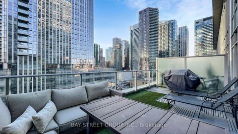 Photo 20 at UPH01 - 21 Nelson Street, Waterfront Communities C1, Toronto