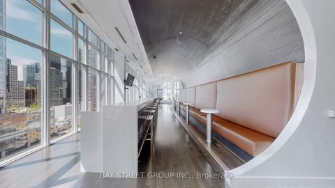 Photo 26 at UPH01 - 21 Nelson Street, Waterfront Communities C1, Toronto