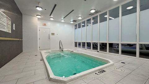 Photo 31 at UPH01 - 21 Nelson Street, Waterfront Communities C1, Toronto