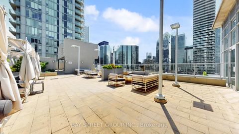 Photo 34 at UPH01 - 21 Nelson Street, Waterfront Communities C1, Toronto