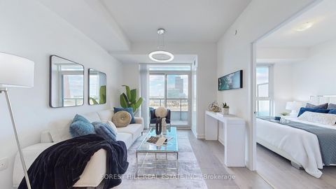 Photo 1 at 818 - 38 Honeycrisp Crescent, Vaughan Corporate Centre, Vaughan