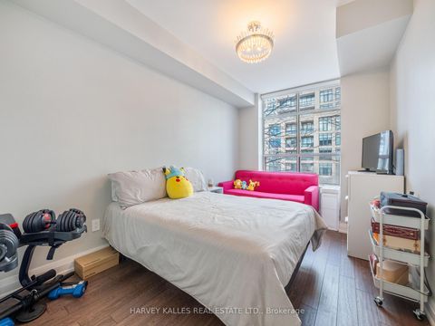 Photo 1 at 305 - 2511 Bloor Street W, Swansea, Toronto