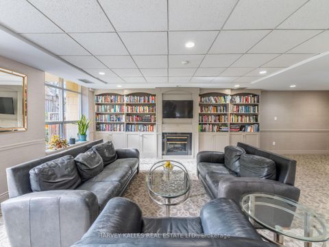 Photo 4 at 305 - 2511 Bloor Street W, Swansea, Toronto