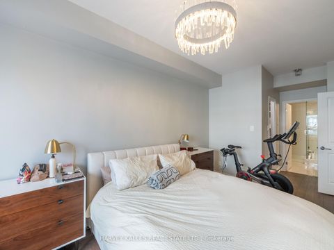 Photo 20 at 305 - 2511 Bloor Street W, Swansea, Toronto