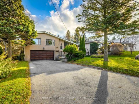 Photo 2 at 91 Citation Drive, Bayview Village, Toronto