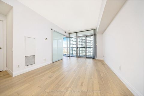 Photo 12 at 1601 - 105 The Queensway Avenue, Swansea, Toronto