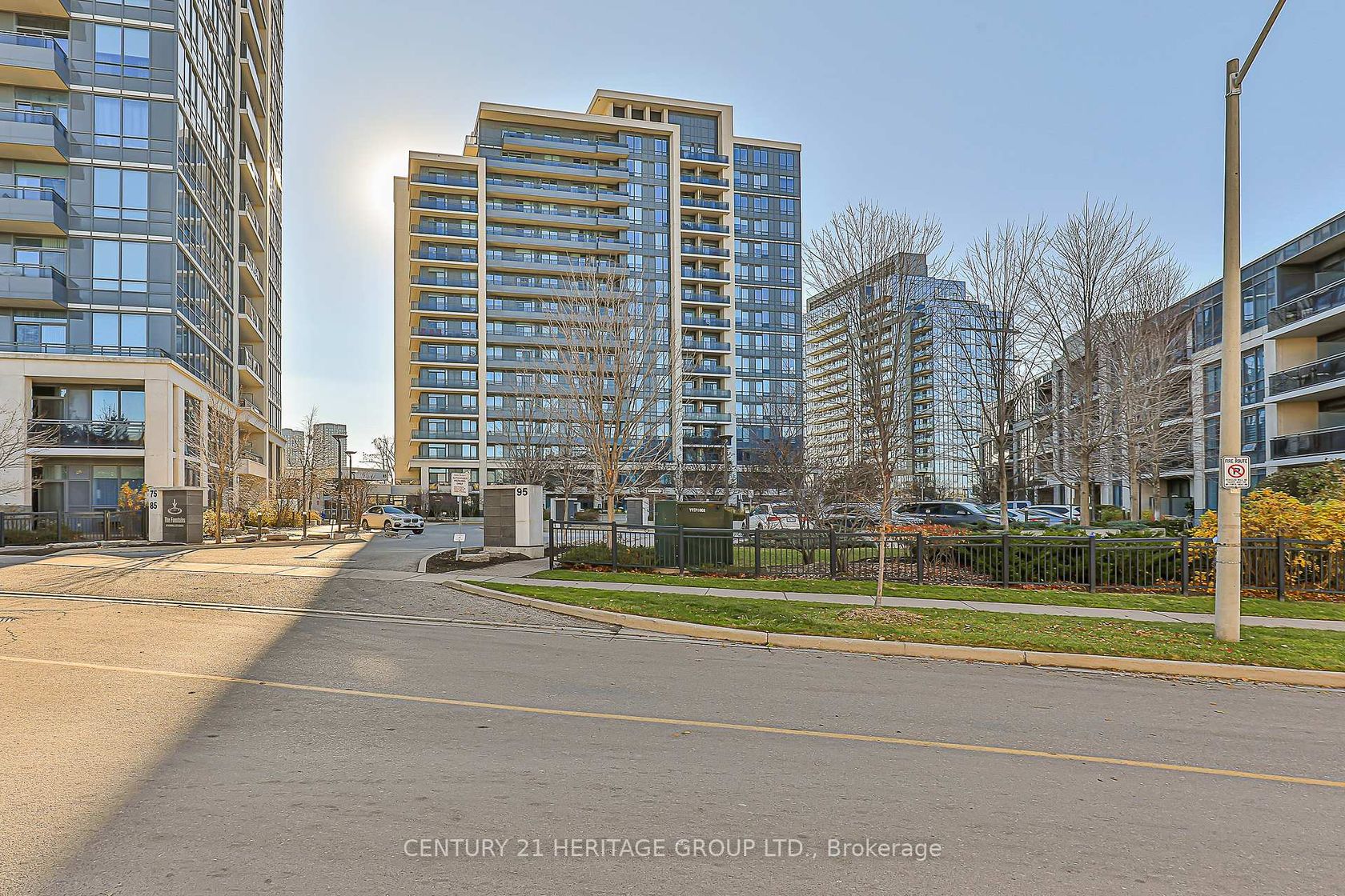 914 - 85 North Park Road, Beverley Glen, Vaughan 