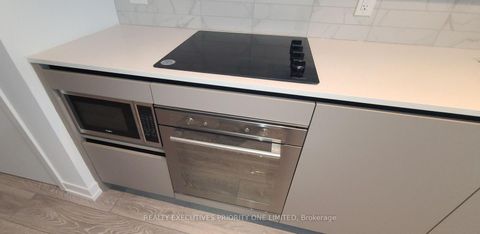 Photo 2 at 319 - 55 Mercer Street, Waterfront Communities C1, Toronto