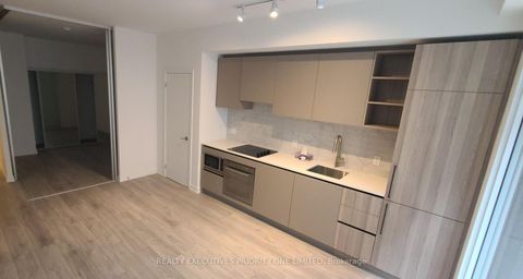 Photo 3 at 319 - 55 Mercer Street, Waterfront Communities C1, Toronto