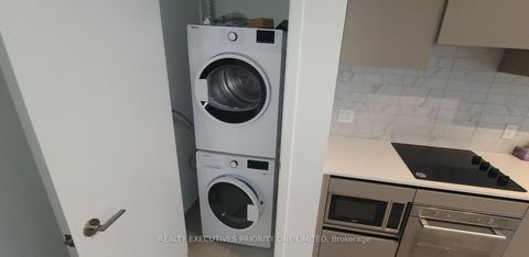 Photo 5 at 319 - 55 Mercer Street, Waterfront Communities C1, Toronto