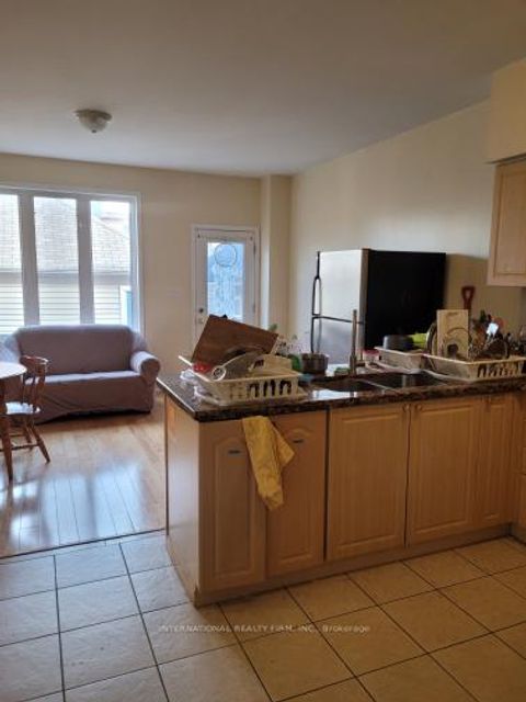 Photo 11 at 23 Hackett Avenue, York University Heights, Toronto