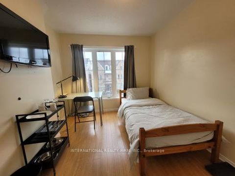 Photo 32 at 23 Hackett Avenue, York University Heights, Toronto